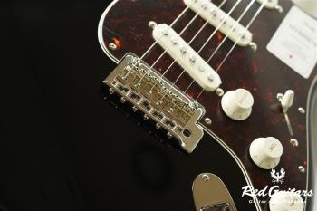Made in Japan Hybrid II Stratocaster - Black